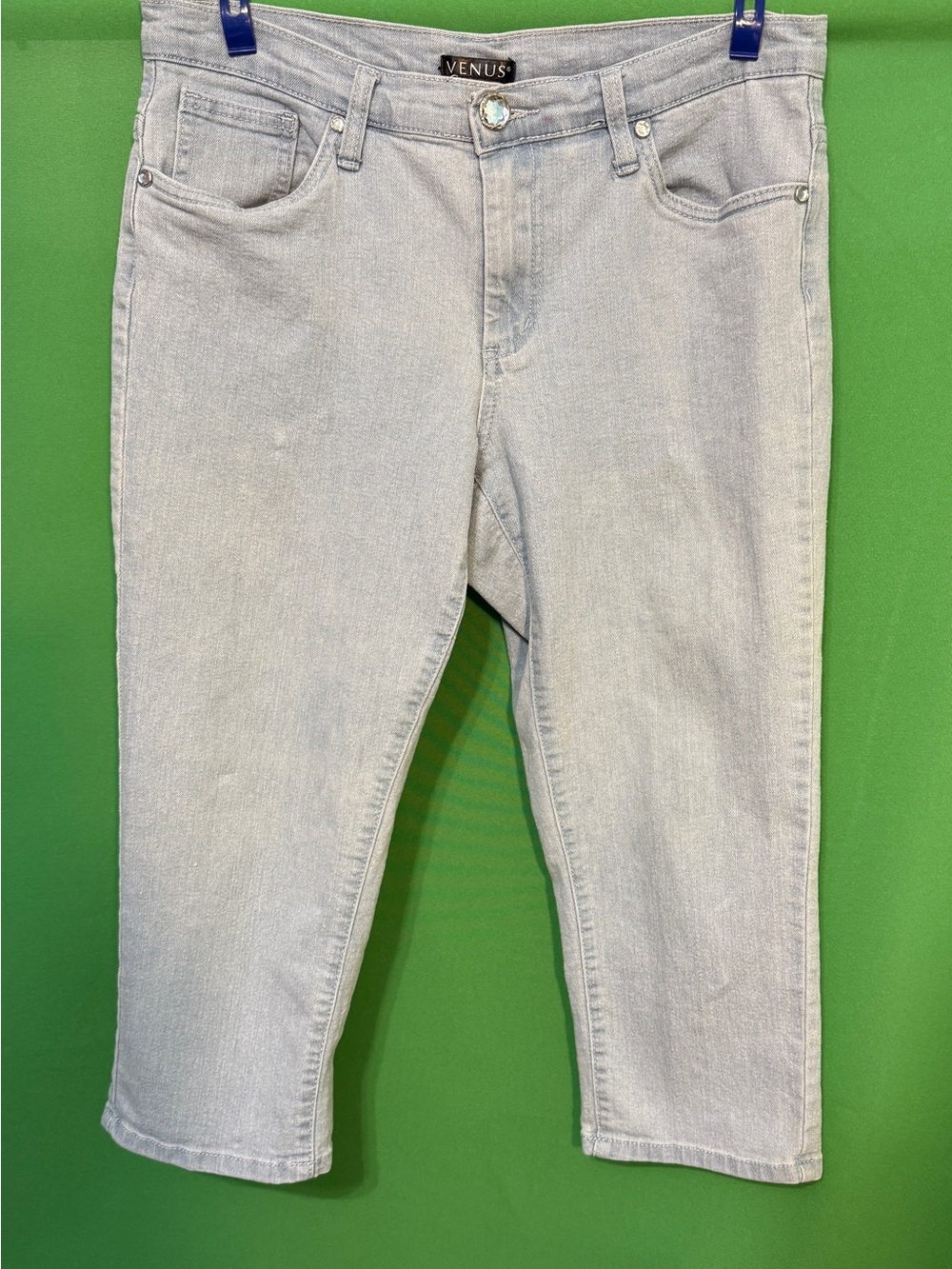 VENUS Light blue Women's Stretch capri Jeans size 8-10